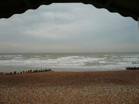 Beach hut October 2008 fast incoming tide
