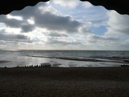 Beach hut October 2008 outgoing tide